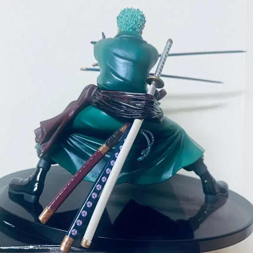 [BUNJANG] Banpresto Creator x Creator Roronoa Zoro Figure / (원피스피규어)반프레스토 조형왕 정상결전1 vol.5 조로