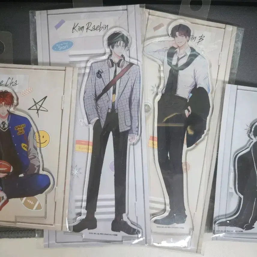 [BUNJANG] Debut or Die Acrylic Standee Bundle Set / 데뷔 못 하면 죽는 병 걸림/데못죽 아크릴 일괄