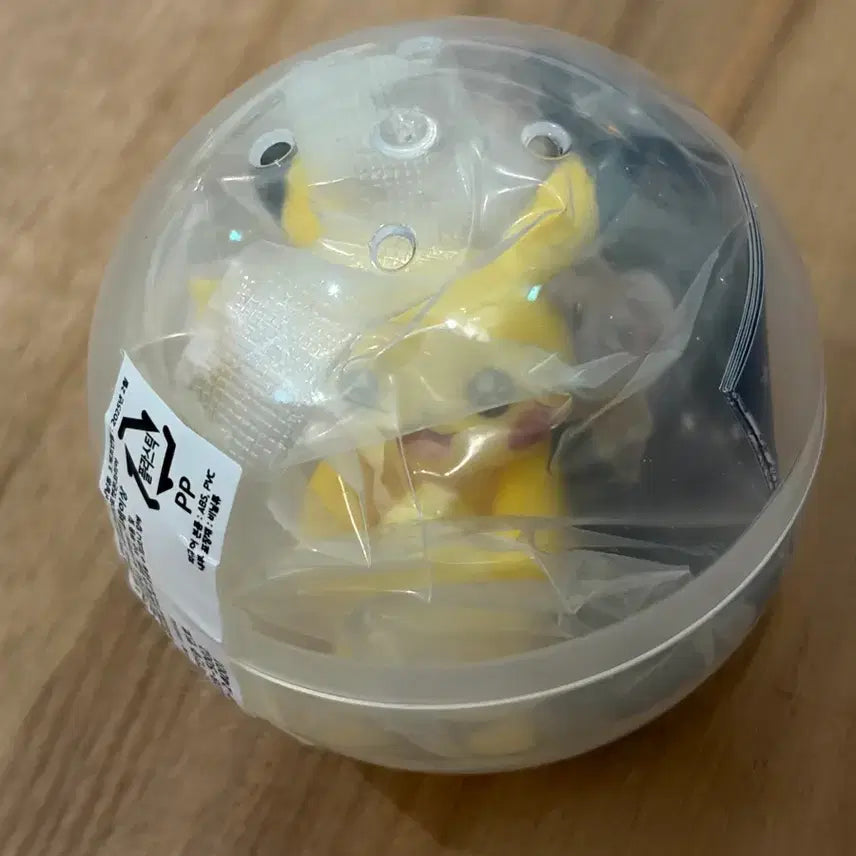 [BUNJANG] Pikachu Speed Star Starlight Gacha / 부산 팝업 피카츄 스피드스타 스타라이트 가챠