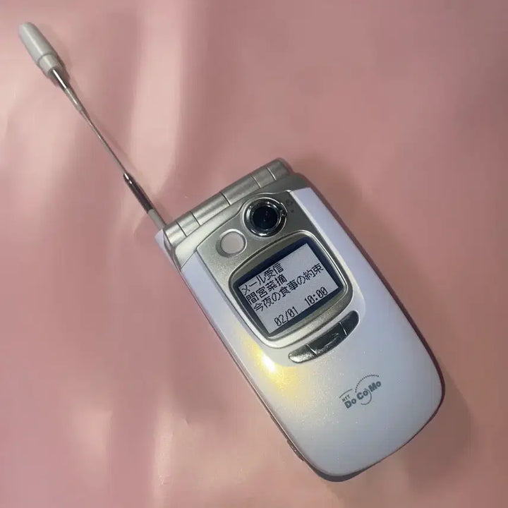 [BUNJANG] Classic Japanese Mockup Phone White Docomo Galapago Y2K / 고전 일본 모형폰 화이트 목업폰 도코모 갸루폰 피처폰 y2k