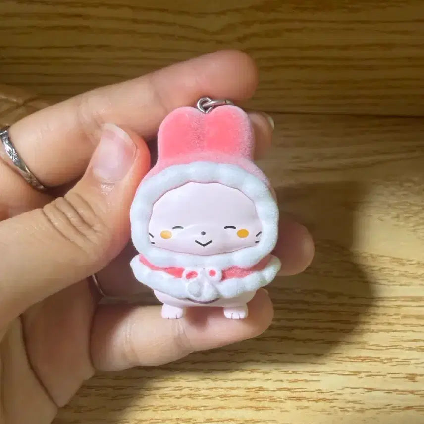 [BUNJANG] 잠뜰tv Pixel-ee Winter Figure Keychain - Suhyeon / 잠뜰tv 픽셀리 전시회 겨울 피규어 키링 수현