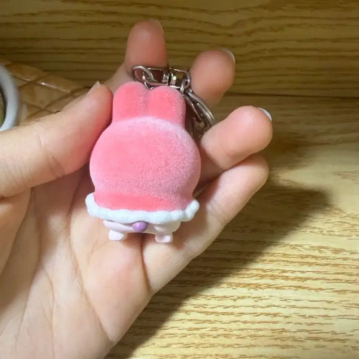 [BUNJANG] 잠뜰tv Pixel-ee Winter Figure Keychain - Suhyeon / [마지막 가격] 잠뜰tv 픽셀리 전시회 겨울 피규어 키링 수현