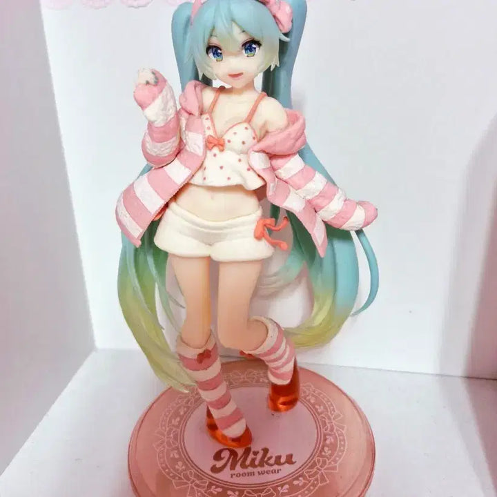 [BUNJANG] Miku Roomwear Figure / 룸웨어 미쿠 피규어