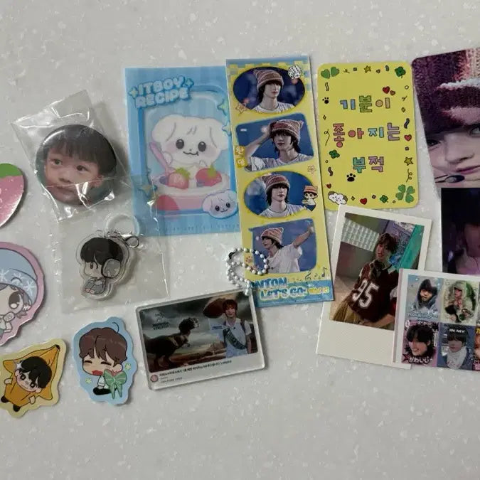 [BUNJANG] RIIZE Anton Birthday Cafe Special Edition Lucky Draw Photocard Holder Bundle Set / 라이즈 앤톤 생일카페 기본 디저트 특전 럭키드로우 비공굿 일괄 양도 판매