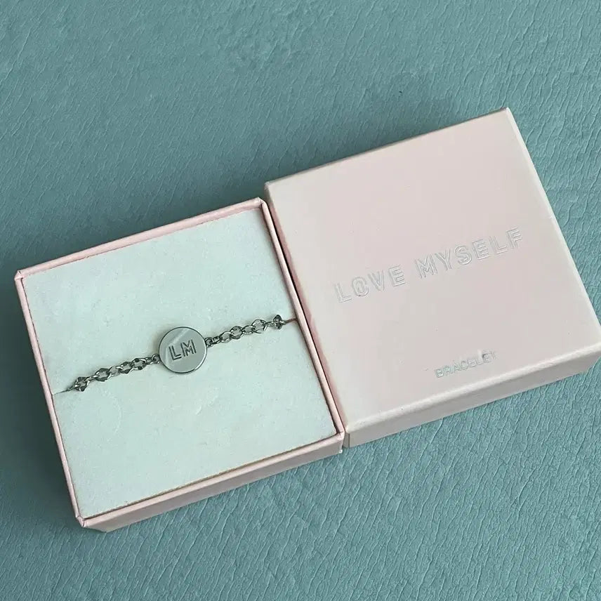 [BUNJANG] BTS Love Yourself Bracelet Silver LM Engraved / 방탄소년단 러브마이셀프 팔찌 LM 각인 은색