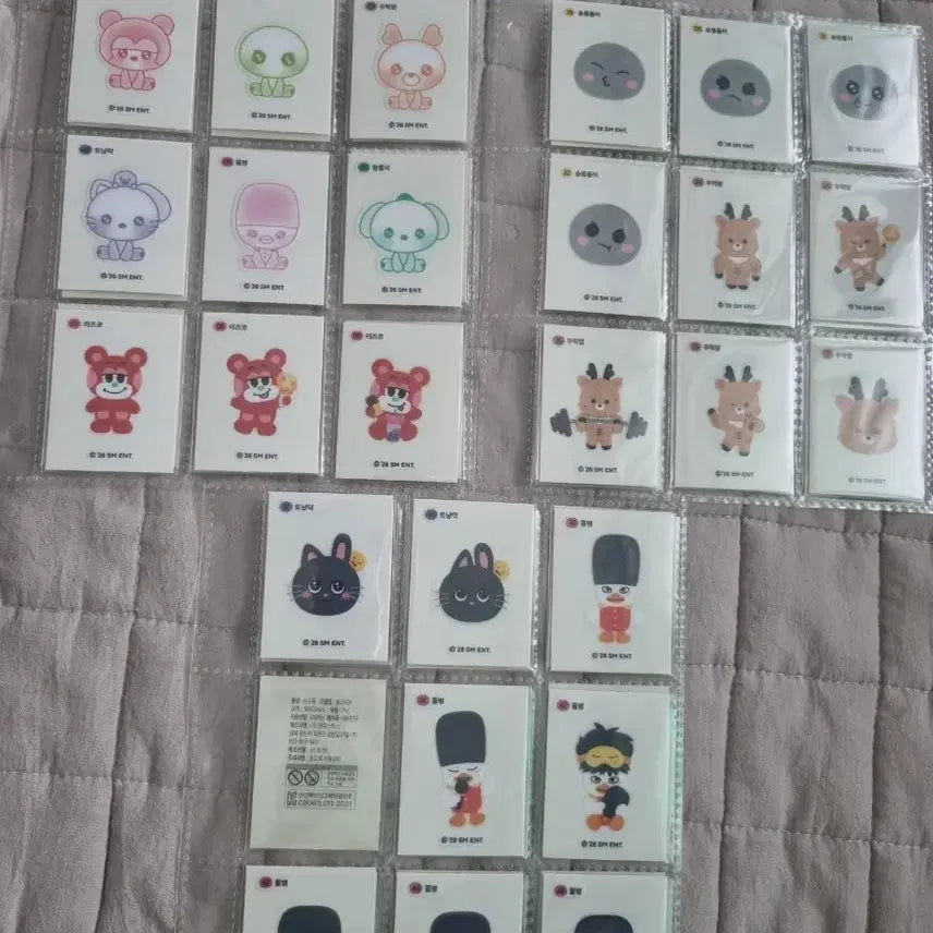 [BUNJANG] Little Lies Ddeubuseal Full Set (Excluding No. 40) / 리틀라이즈 띠부씰 전종(40번X) 팝니다