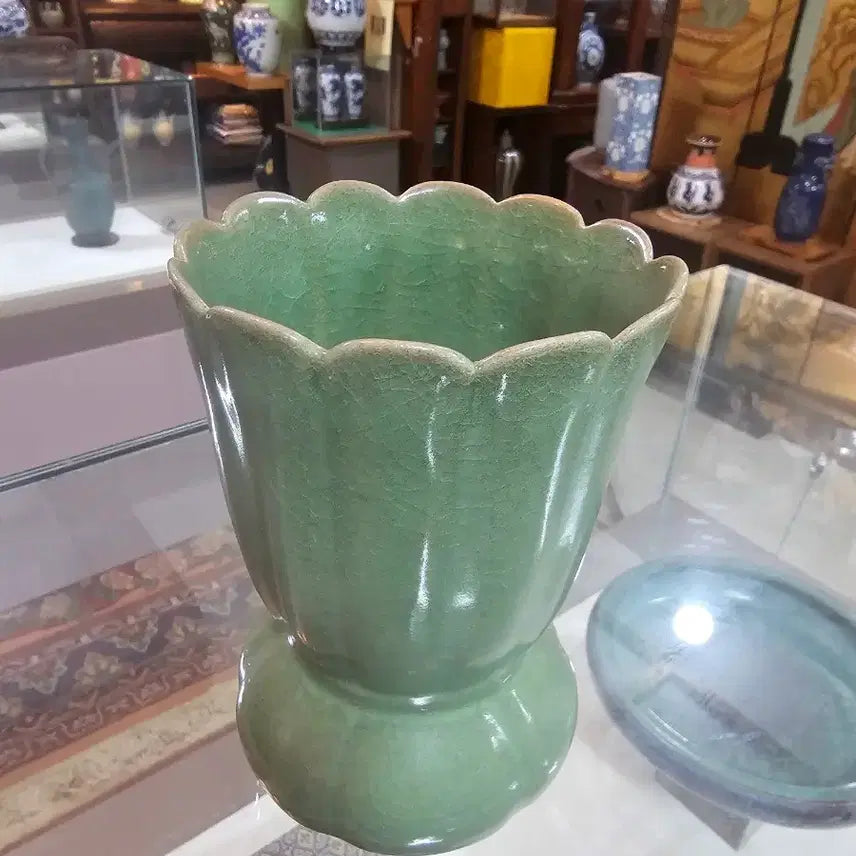 [BUNJANG] Song Yongcheon Yo Celadon Flower-Shaped Vase / 명품도자기/송 용천요화형화병