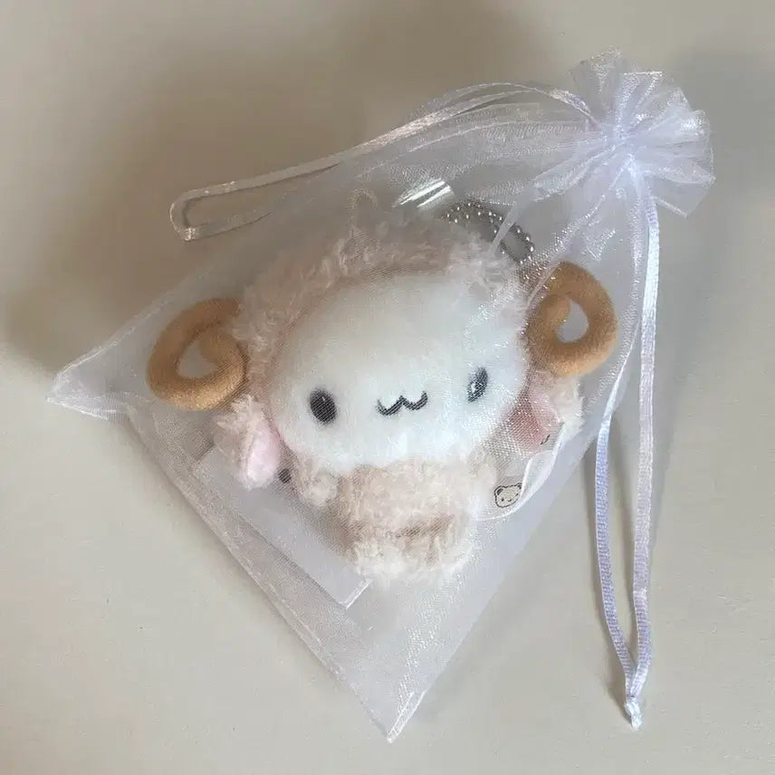 [BUNJANG] Hinakoo Yangkoo Plush (White, Sealed) / (미개봉) 히나쿠우 양쿠우 인형 (흰색)