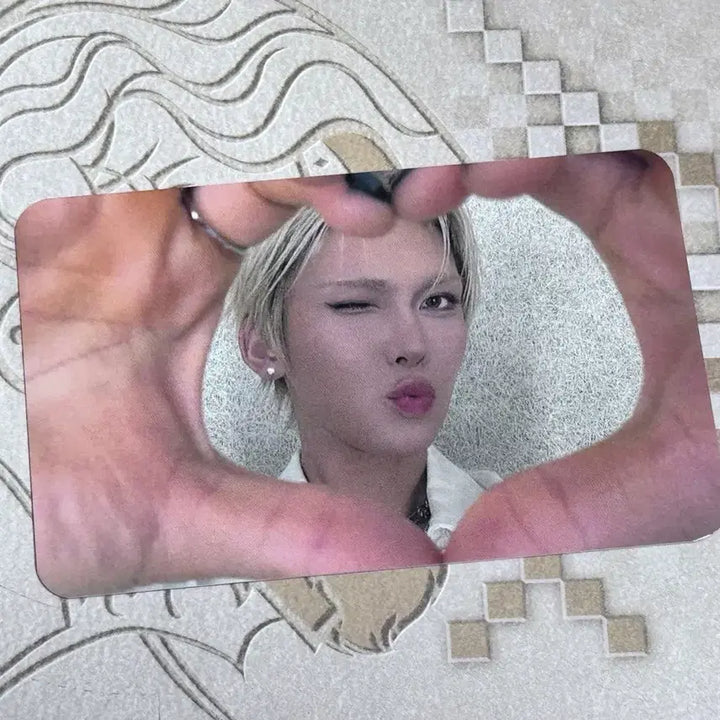 [BUNJANG] Xlove EXO Random Photocard XUHYUN / 엑스러브 XLOV 아이갓 미공포 포카 현