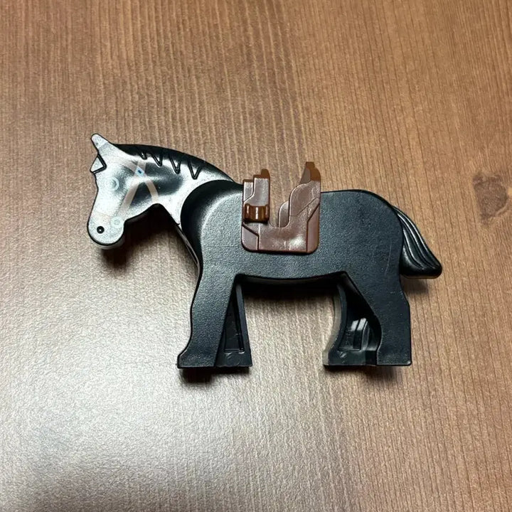 [BUNJANG] LEGO Black Horse with Brown Saddle / 레고 흑마 + 갈색 말 안장