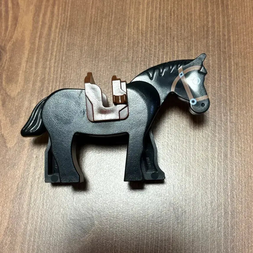 [BUNJANG] LEGO Black Horse with Brown Saddle / 레고 흑마 + 갈색 말 안장