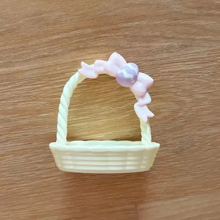 [BUNJANG] Sylvanian Families Baby Cradle Basket Accessory / 실바니안패밀리 아기요람 요람바구니 실바니안 소품 실바니안 하우스 쿠지 블라인드백