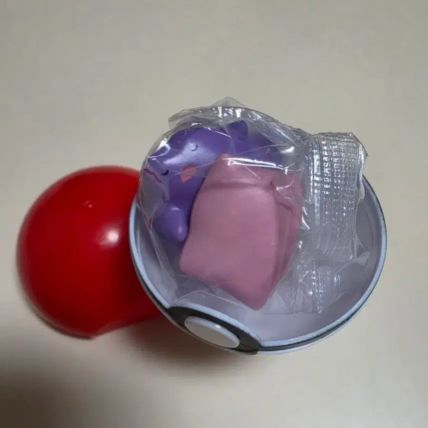 [BUNJANG] Pokemon Sleeping Ditto Figure / 포켓몬 음료 잠자는 메타몽