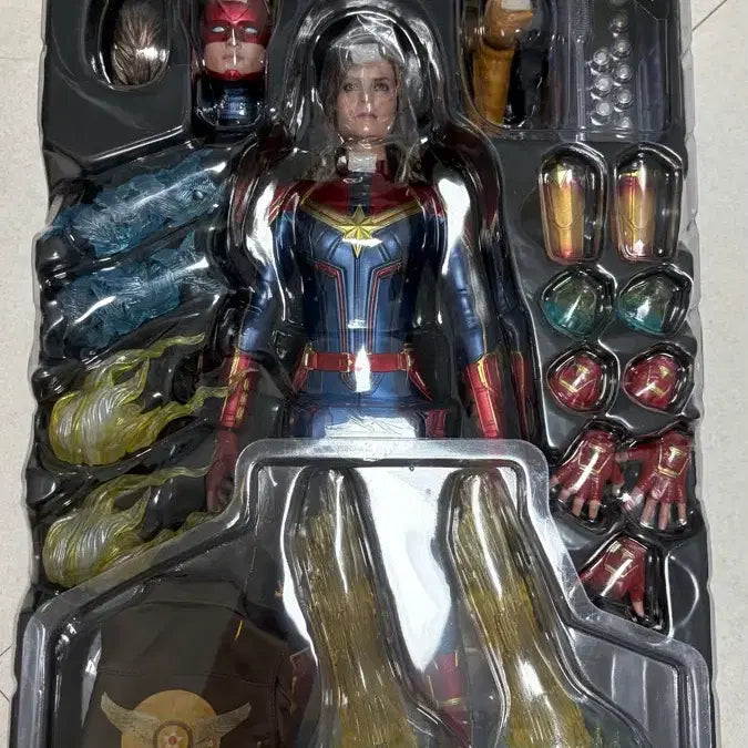 [BUNJANG] Hot Toys Captain Marvel Deluxe / 핫토이 캡틴마블 디럭스