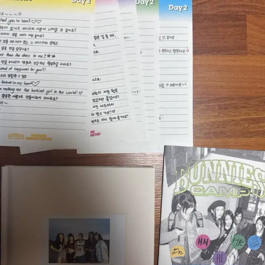 [BUNJANG] NewJeans Yearbook 2022-23 Limited Photocard Set / 뉴진스 이어북 2022-23