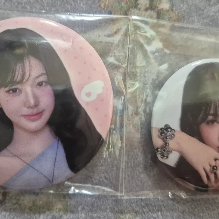 [BUNJANG] IVE Wonyoung Pin Button Set / 아이브 원영 핀버튼 세트 팝니다