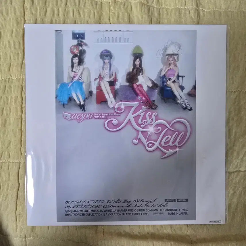 [BUNJANG] aespa KISS N TELL Limited Edition Postcard / 에스파 KISS N TELL Limited Edition 엽서