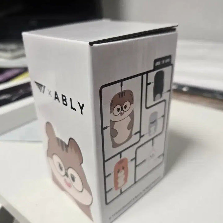 [BUNJANG] T1 Goods Matryoshka Set Sticker Keychain Limited Edition / T1굿즈(스티커 키링 한정)마트료시카)