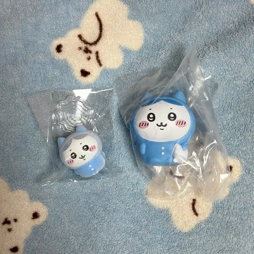 [BUNJANG] Chiikawa Friends Sofubi &amp; Flocked Doll Hachiware / 치이카와 프렌즈 소프비&amp;플로키 돌 하치와레