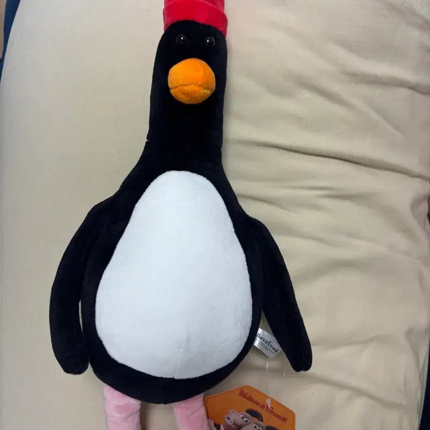 [BUNJANG] Wallace &amp; Gromit Feathers McGraw Plush Toy / 월레스와 그로밋 펭귄 인형