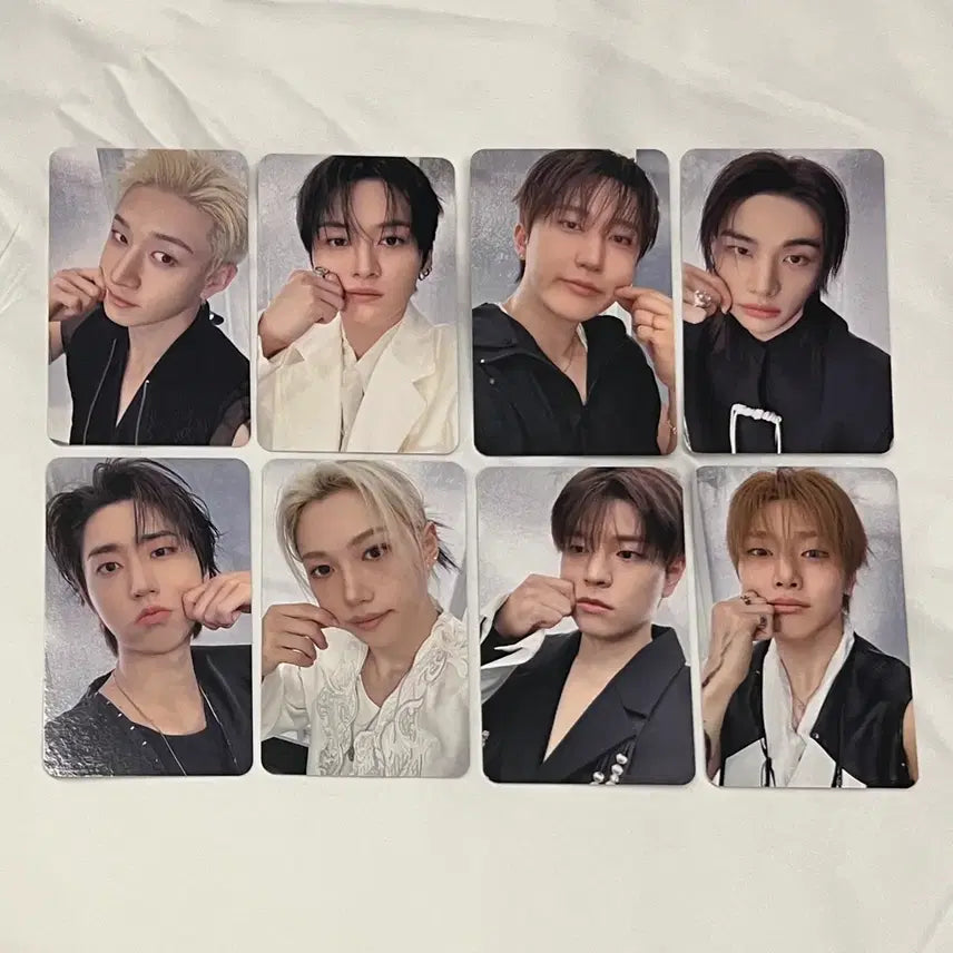 [BUNJANG] Stray Kids OT8 Bundle Set Photocard (RUN IT Online MD POB) / 스트레이키즈 스키즈 포카 OT8 세트 | 볼꼬집 | RUN IT 온라인  MD 특전