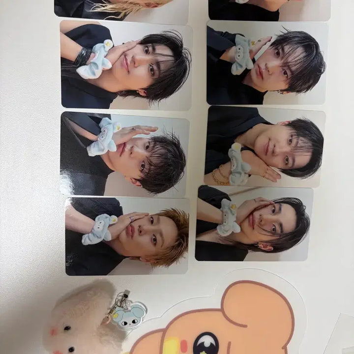 [BUNJANG] Stray Kids Run It Day 1 Entrance Gift Photocard, Keyring, and Fan Set / 스트레이키즈 런잇 day1 입장기프트