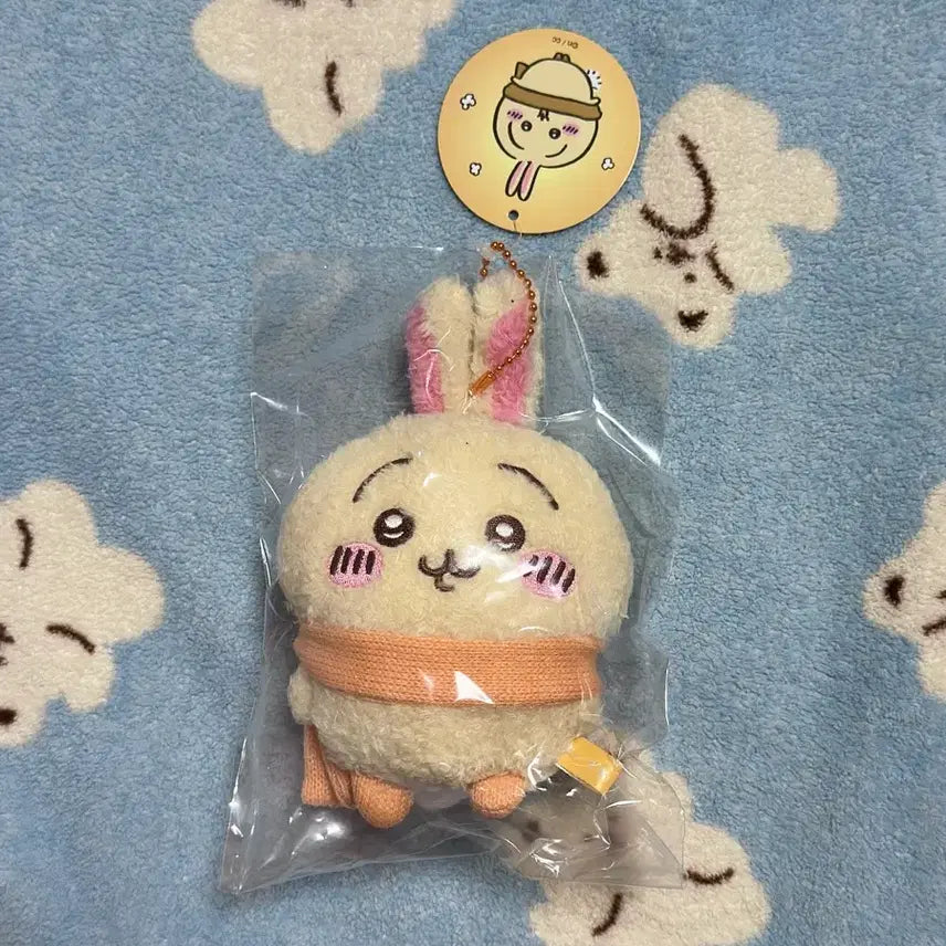 [BUNJANG] Chiikawa Usagi Mascot Winter Scarf / 치이카와 겨울 목도리 우사기 마스코트