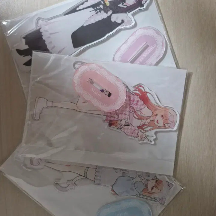 [BUNJANG] My Dress-Up Darling Exhibition Big Acrylic Stand (Sealed, Bundle Set) / (미개봉,일괄) 비스크돌 전시회 빅 아크릴 스탠드 판매합니다
