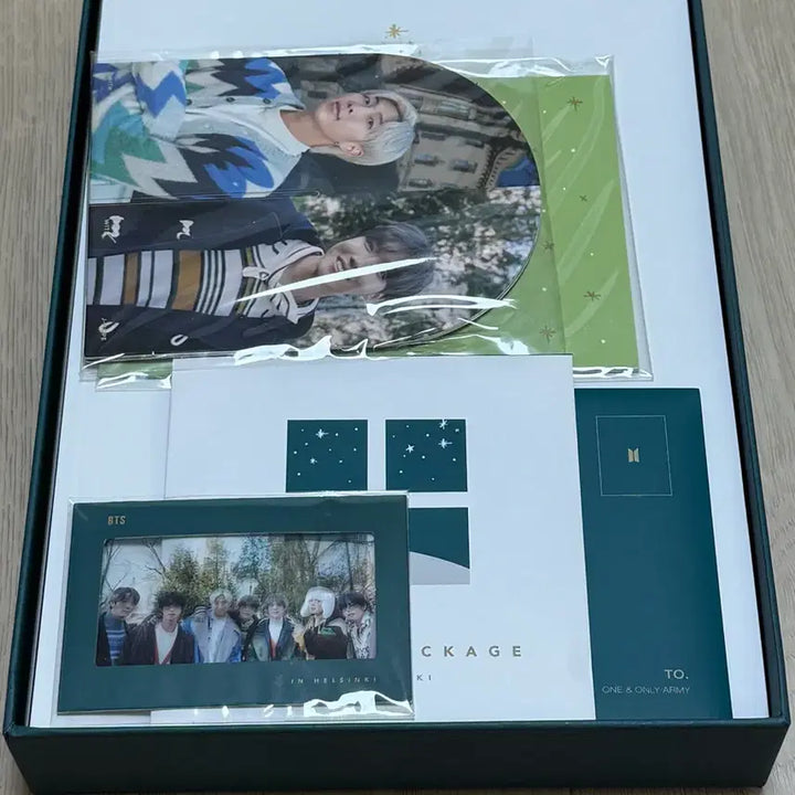 [BUNJANG] BTS 2020 Winter Package in Helsinki V Diary Set / BTS 방탄 2020 윈터패키지 인 헬싱키 뷔 일기장