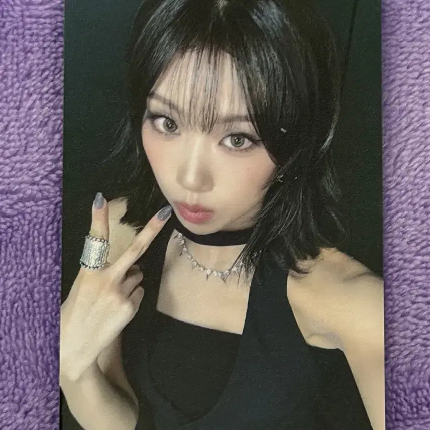 [BUNJANG] IZ*ONE Eunbi Gongbang Photocard Mamma Mia Live Broadcast Fan Service / 이즈나 정은 공방포카 맘마미아 막방 역조공 izna 포토카드