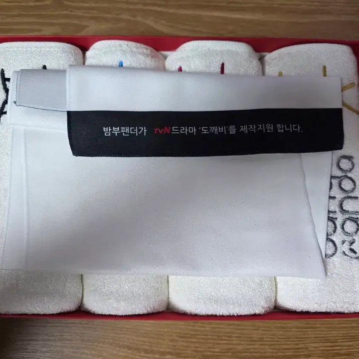 [BUNJANG] Goblin Drama Bamboo Panda Bamboo Towel Limited Edition / 드라마 도깨비 밤부팬더 대나무타올 리미티드에디션 수건