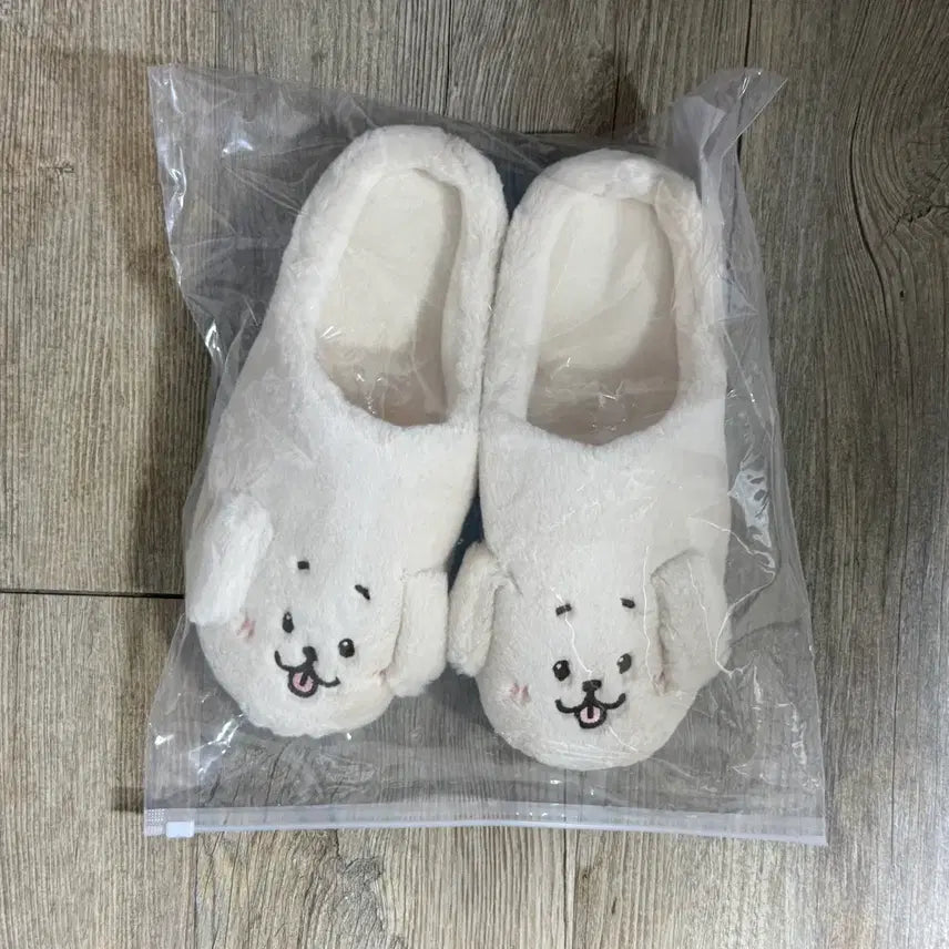 [BUNJANG] NCT WISH Doyoung Wishdoll Dangtreever Room Shoes / 엔시티 위시 대영 위시돌 댕트리버 룸슈즈 실내화