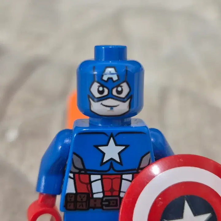 [BUNJANG] LEGO Marvel Captain America Minifigure 76017 / 레고 마블 캡틴 아메리카 미니피규어 76017