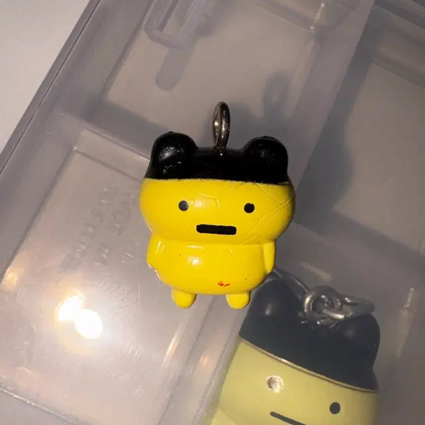 [BUNJANG] Tamagotchi Retro Mametchi Keychain Charm / 다마고치 고전 레트로 마메치 키링 챰