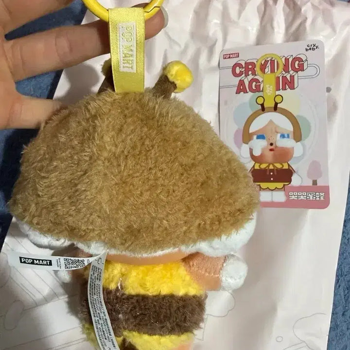 [BUNJANG] Pop Mart Crybaby Honeybee Doll Keychain / 팝마트 정품 크라잉베이비 꿀벌인형키링