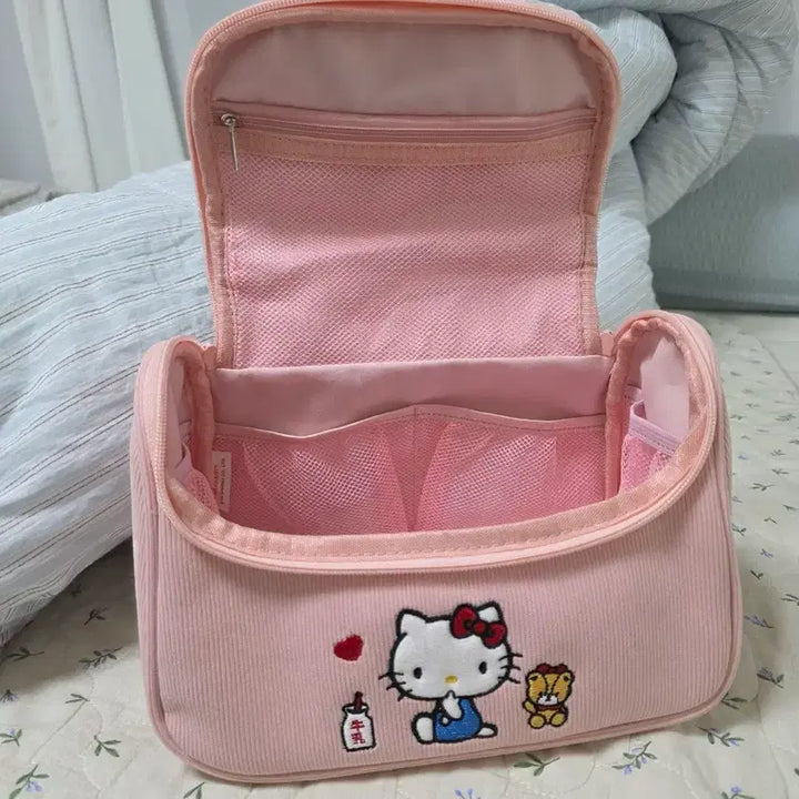 [BUNJANG] Hello Kitty Pink Pouch Bag / 키티 핑크 파우치 가방
