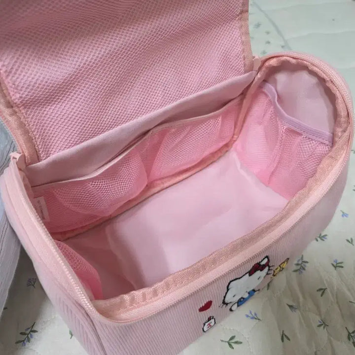 [BUNJANG] Hello Kitty Pink Pouch Bag / 키티 핑크 파우치 가방