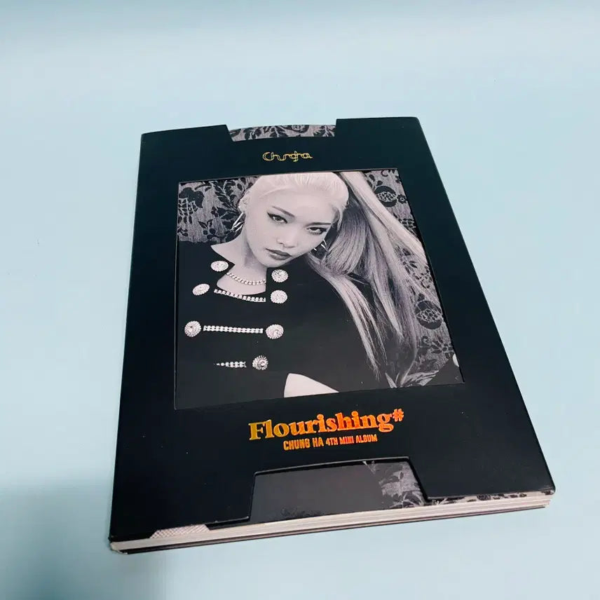 [BUNJANG] Chung Ha I.O.I "Flourishing" 4th Mini Album (Photocard Included) / [중고음반/CD] 아이오아이 I.O.I 청하 미니4집 Flourishing (포토카드 포함)