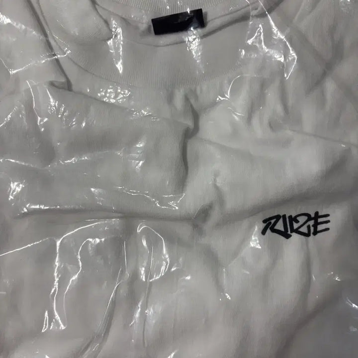 [BUNJANG] RIIZE Unsealed Long Sleeve (Photocard Not Included) / 라이즈 미개봉 롱슬리브 포카 미포함