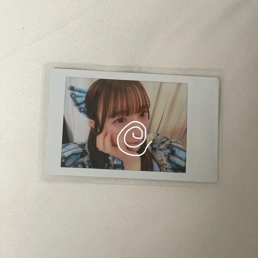 [BUNJANG] Qsto Miyu Umeda Cheki / 큐스토 우메다미유 체키