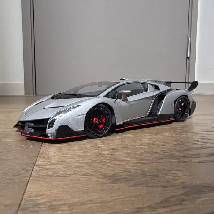 [BUNJANG] Lamborghini Veneno 1:18 Die-cast Model - Silver / 람보르기니 베네노 다이캐스트 모델 실버
