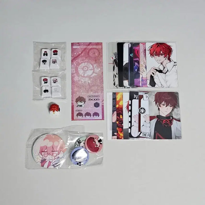 [BUNJANG] Le Rêve Revolution Ryu Keycap &amp; Top Loader Sticker Set with Photocard &amp; Can Badge / <미사용/원가이하> 리레볼루션 류 키캡&amp;탑꾸 스티커 + 포토카드&amp;캔뱃지