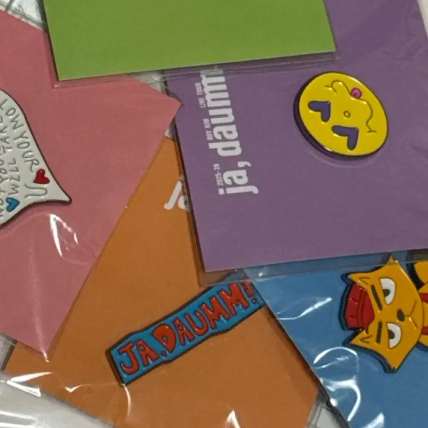 [BUNJANG] Roy Kim Bundle Set 5 Badges / 로이킴 자다음뱃지 5개 일괄