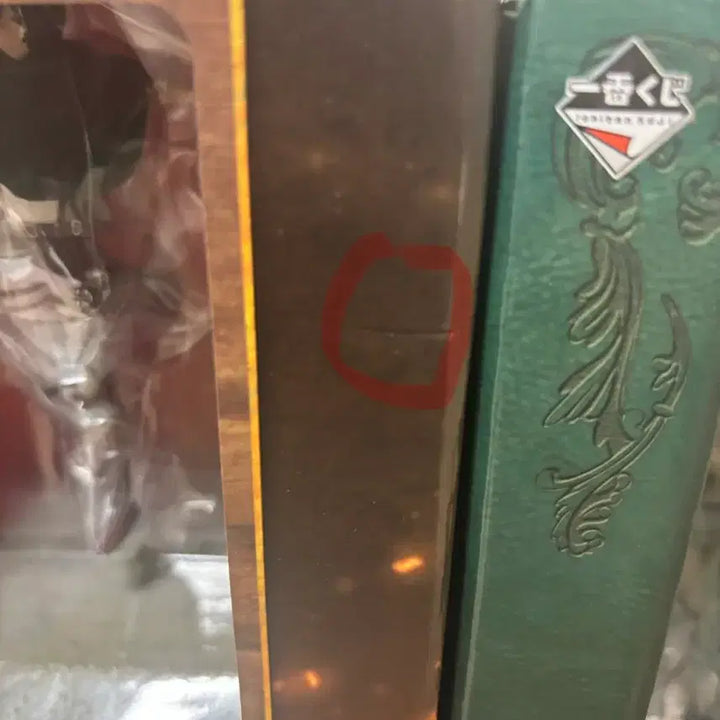 [BUNJANG] Attack on Titan Ichiban Kuji Last One Mikasa &amp; A Prize Eren Figure Bundle (Sealed) / (미개봉)진격의거인 제일복권 라스트원 미카사, A상 에렌 피규어 일괄!