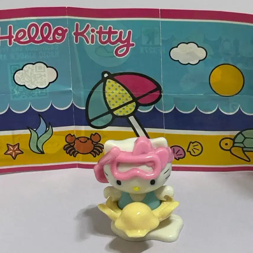 [BUNJANG] Hello Kitty Kinder Joy Figure / 헬로키티 킨더조이 피규어