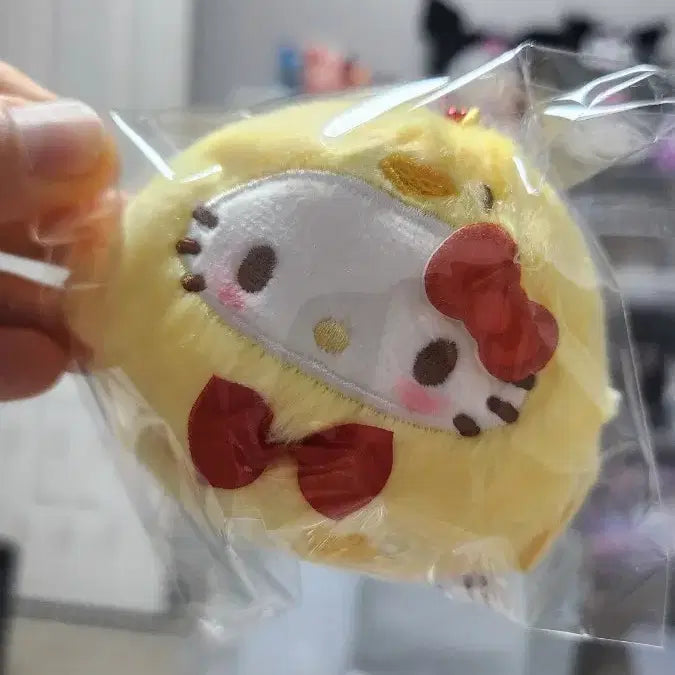 [BUNJANG] Sanrio Chick Plush Keyring Hello Kitty / 산리오 병아리 인형 키링 헬로키티