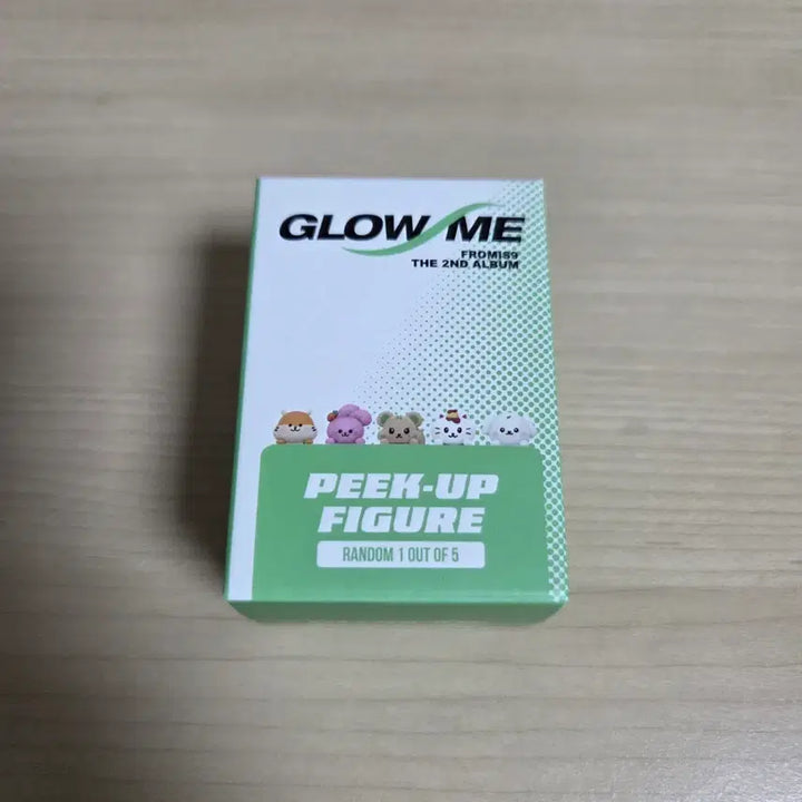 [BUNJANG] fromis_9 Lee Chaeyoung Figure Unsealed / 프로미스나인 피규어 이채영 버전 단순개봉 판매합니다