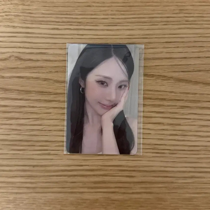 [BUNJANG] fromis_9 Glow Me Park Ji-won Photocard Binder / 프로미스나인 glow me 팝업 바인더 박지원 포카