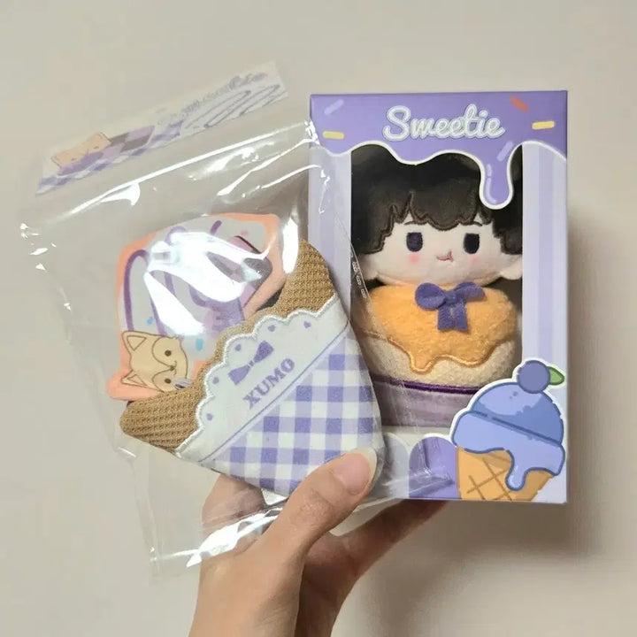 [BUNJANG] Love and Producer Mok Cherry Blossom Version Plush Toy, Plush Toy Clothes, and Rabbit Keychain Bundle Set / 럽프듀 허묵 공굿 누이 등 3종 일괄