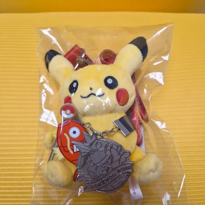 [BUNJANG] Pokemon Run Silver Medal (Sealed) / 포켓몬런 은메달 미개봉 새상품 쇼핑백포함